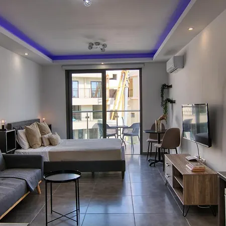 Apartment Phaedrus Living: Seaside Luxury Flat Athina 117
